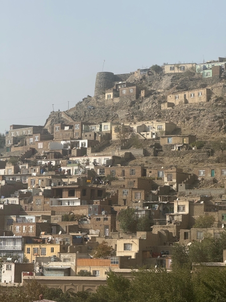 $100 на неделю, охрана у ресторанов, а кукол нет: каким казахстанская туристка увидела Афганистан