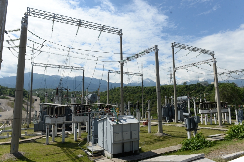 «Когда твой брат — генпрокурор». Что не так с алматинской «Алатау Жарык Компаниясы»