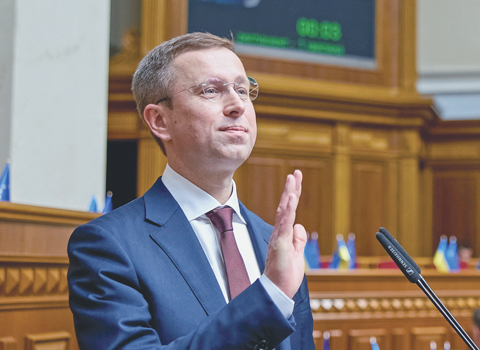 Украинцы требуют перемен в армии